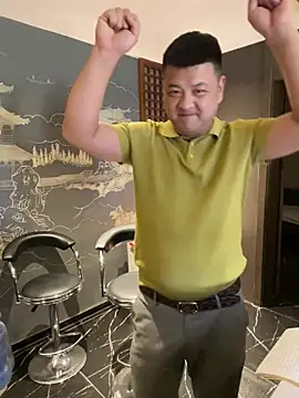 zhang1118 在線直播表演