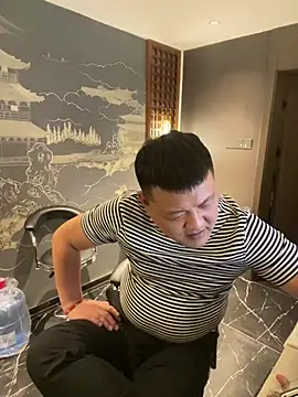 zhang1118 Webcam Show