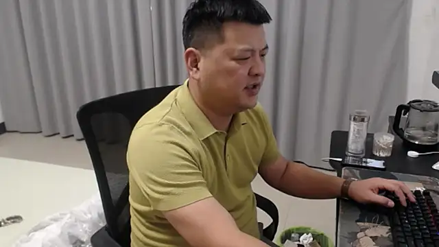 zhang1118のウェブカメラショー