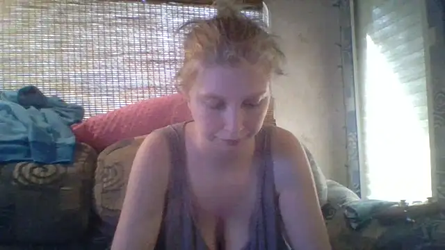 littletaker45 Pertunjukan Webcam