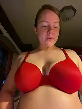 Strawberrykisses96 Show in webcam