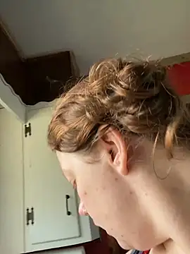 Strawberrykisses96's Webcam Show