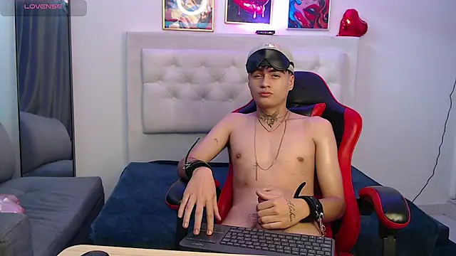 Ninou_14 – webcam-show