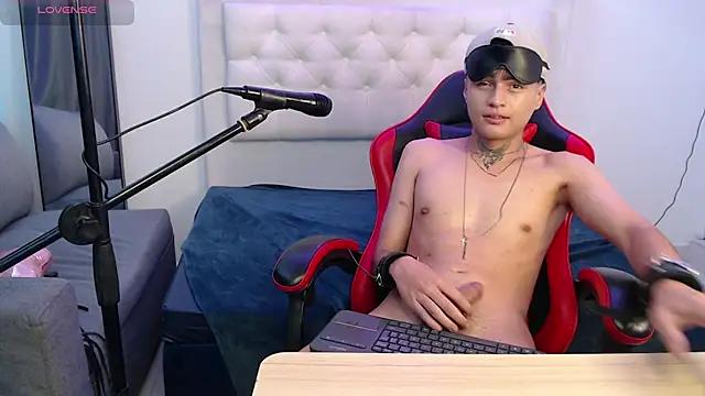 Ninou_14 Webcamshow