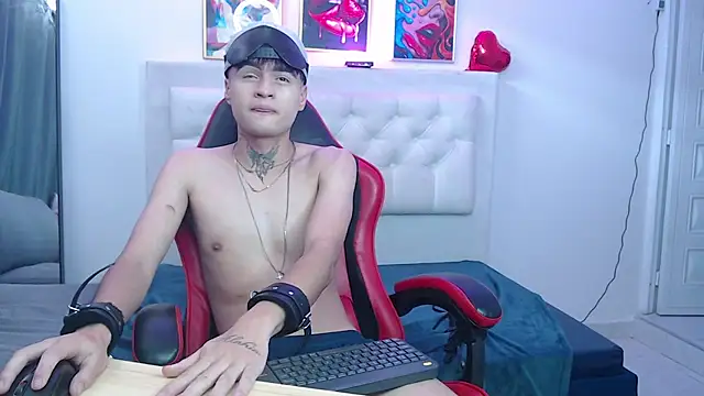Ninou_14 webkamerás műsora