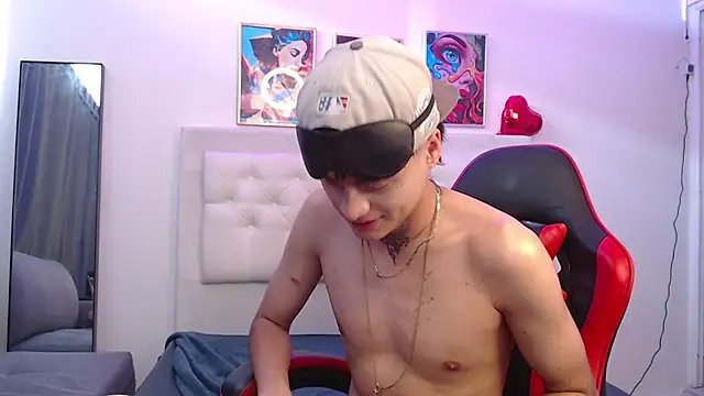 Ninou_14 webcam show