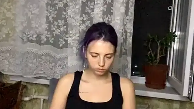 Helen18glo Webcamshow