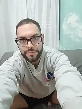 Show de nicoelpeludito na webcam