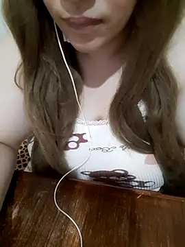 Show de Madam_bezzzoul na webcam