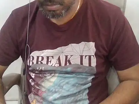 Aloneisbest webcam show