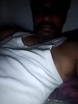 Aloneisbest Webcam show