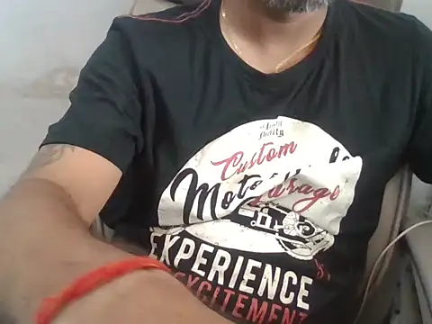 Aloneisbest webcam show