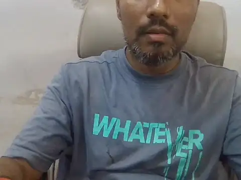Aloneisbest 网络视讯表演