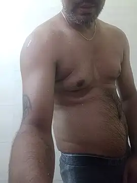 הופעת וובקאם של Aloneisbest