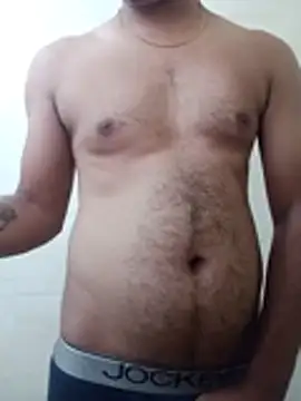 Aloneisbest Webcamshow