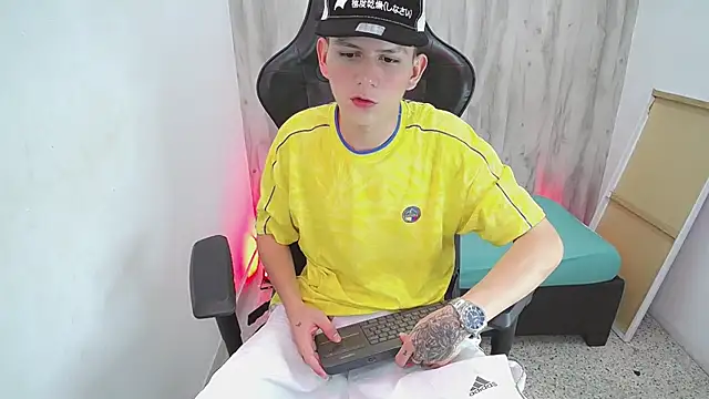 Hot_athletes_: вебкам-шоу