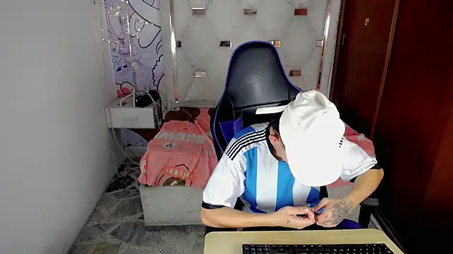 Hot_athletes_'s Webcam Show