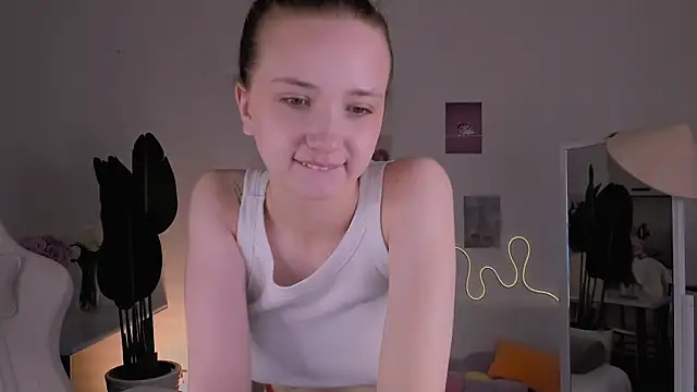 LittlePeach007 – Naživo XXX chat