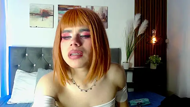 emma_cut3_n Webbikameraesitys