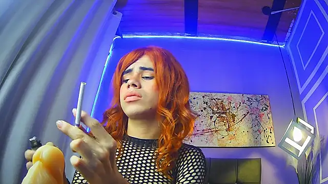 Pokazy przed kamerką – emma_cut3_