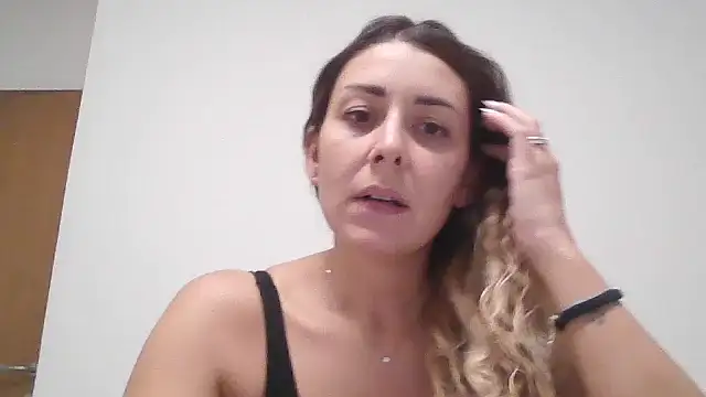 دردشة StripPrincesss الجنسية المباشرة