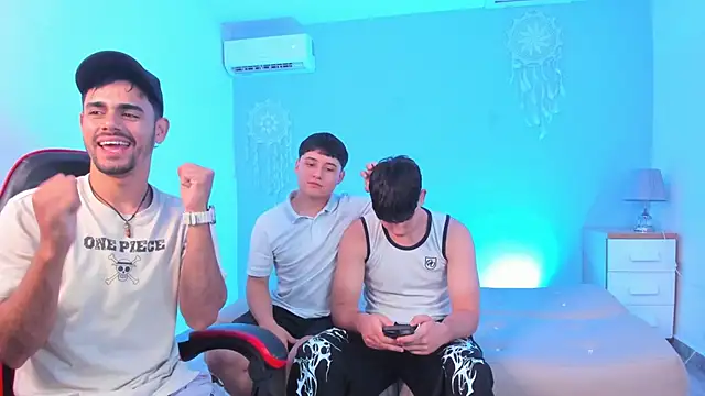 Space_guys19 Webcam-Show