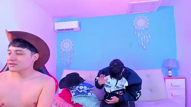 Space_guys19 Webcam-Show