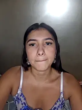 Vahiolet_pm's Webcam Show