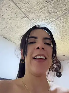 Nellaymaxi-hotconnection Webcam-Show