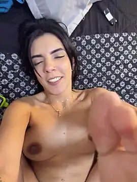 Nellaymaxi-hotconnection Webcamshow