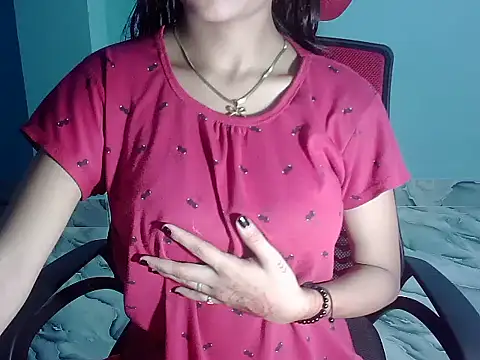 Hot-__100's Live XXX Chat