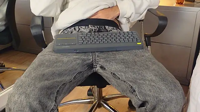 הופעת וובקאם של Austin_Reeds_
