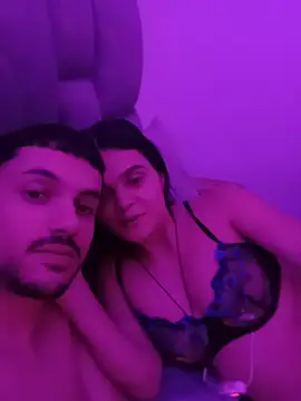 latinguy1908 Show in webcam