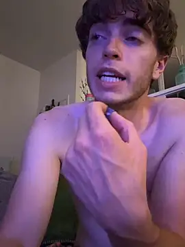 yourManRNn Webbikameraesitys