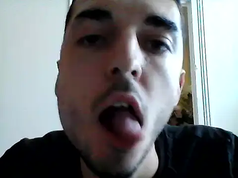 Chatroom XXX en direct de Mikl360