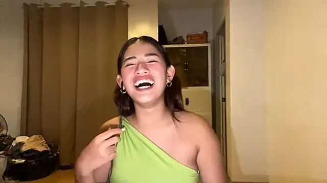 JanellaFakhoury Pertunjukan Webcam