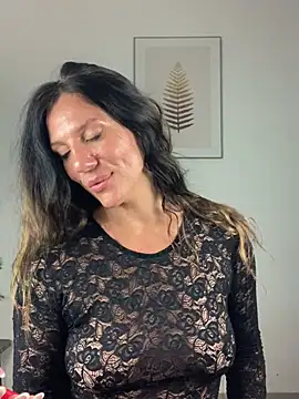 AnnaFlowerBabe webkamerás műsora