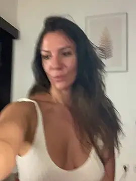 دردشة AnnaFlowerBabe الجنسية المباشرة