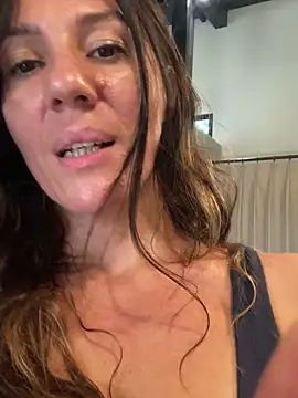 AnnaFlowerBabe Chat XXX in diretta