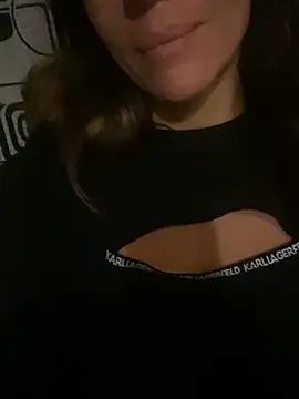 AnnaFlowerBabe 现场XXX聊天