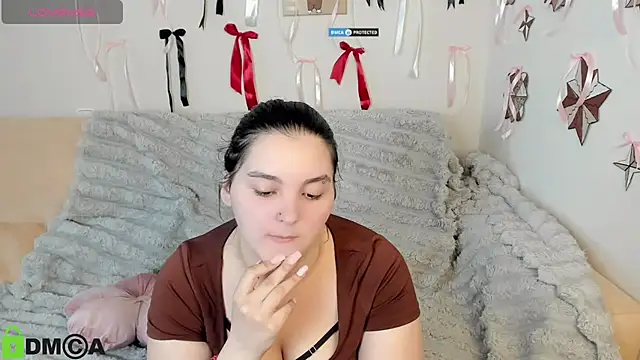 Chat XXX en directo de MonikaMooon