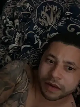 PapiChullo97 Webcam show