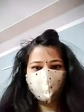 הופעת וובקאם של Pari8822