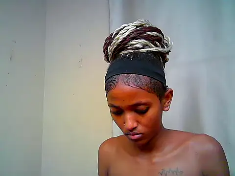 Qute_nimple's Webcam Show