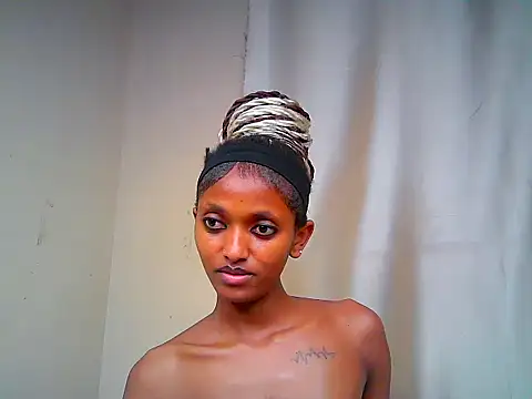 Qute_nimple's Webcam Show