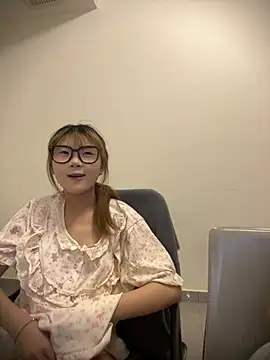 Rocket-Girl Show in webcam