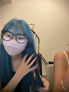 Rocket-Girl Pertunjukan Webcam
