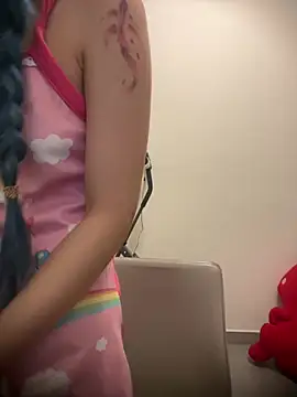 Rocket-Girl 网络  视讯表演