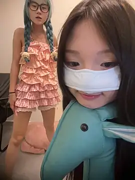Rocket-Girl Pertunjukan Webcam
