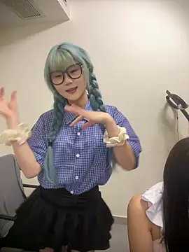 Rocket-Girl Show Webcam